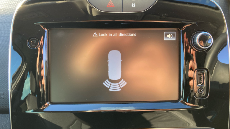 Renault Clio 0.9 TCE 90 Iconic 5dr Petrol Hatchback